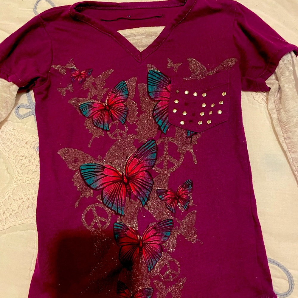 Girls gently worn long sleeve shirt.